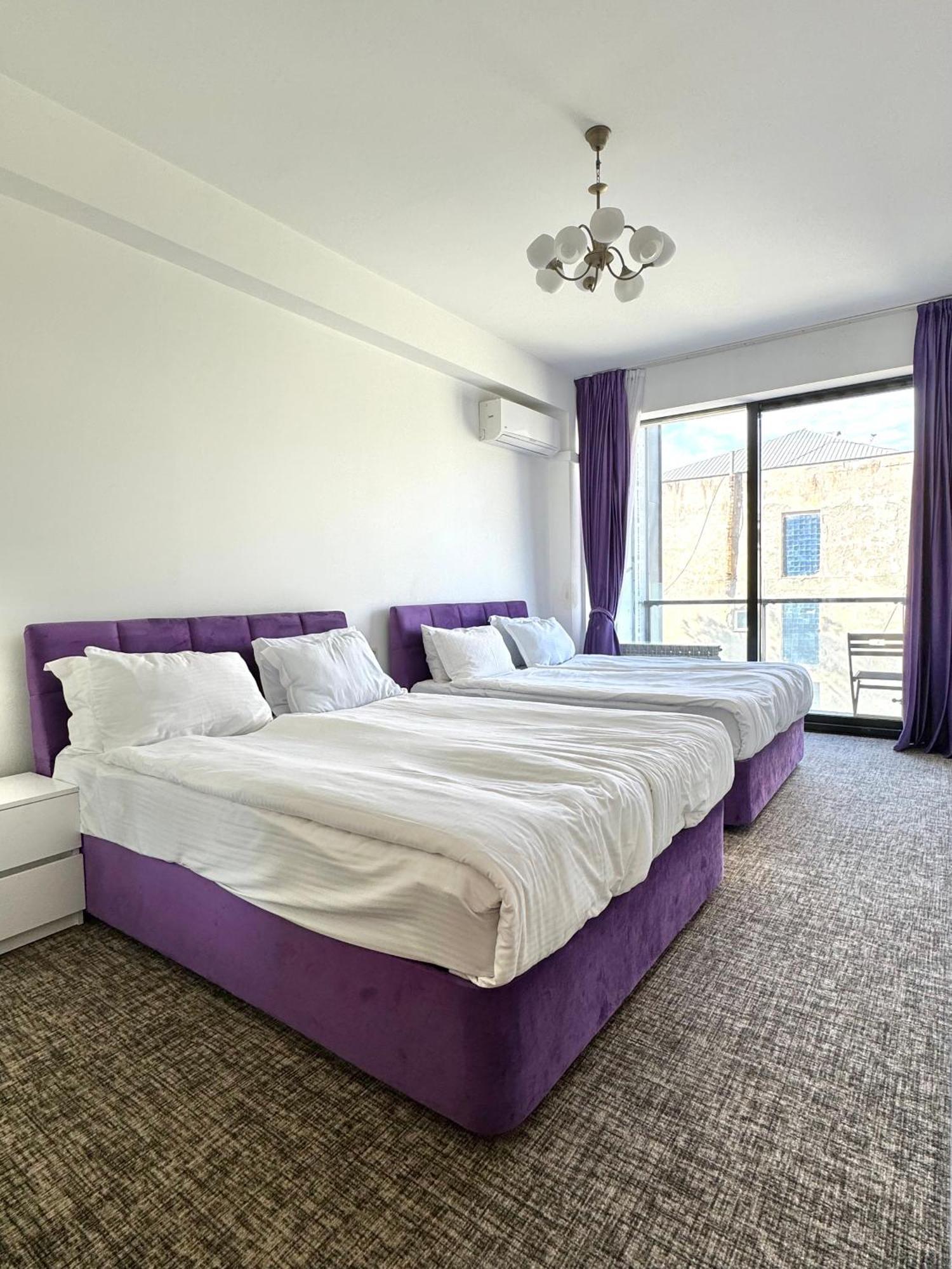 Full Comfort Apartment At Chavchavadze 第比利斯 外观 照片