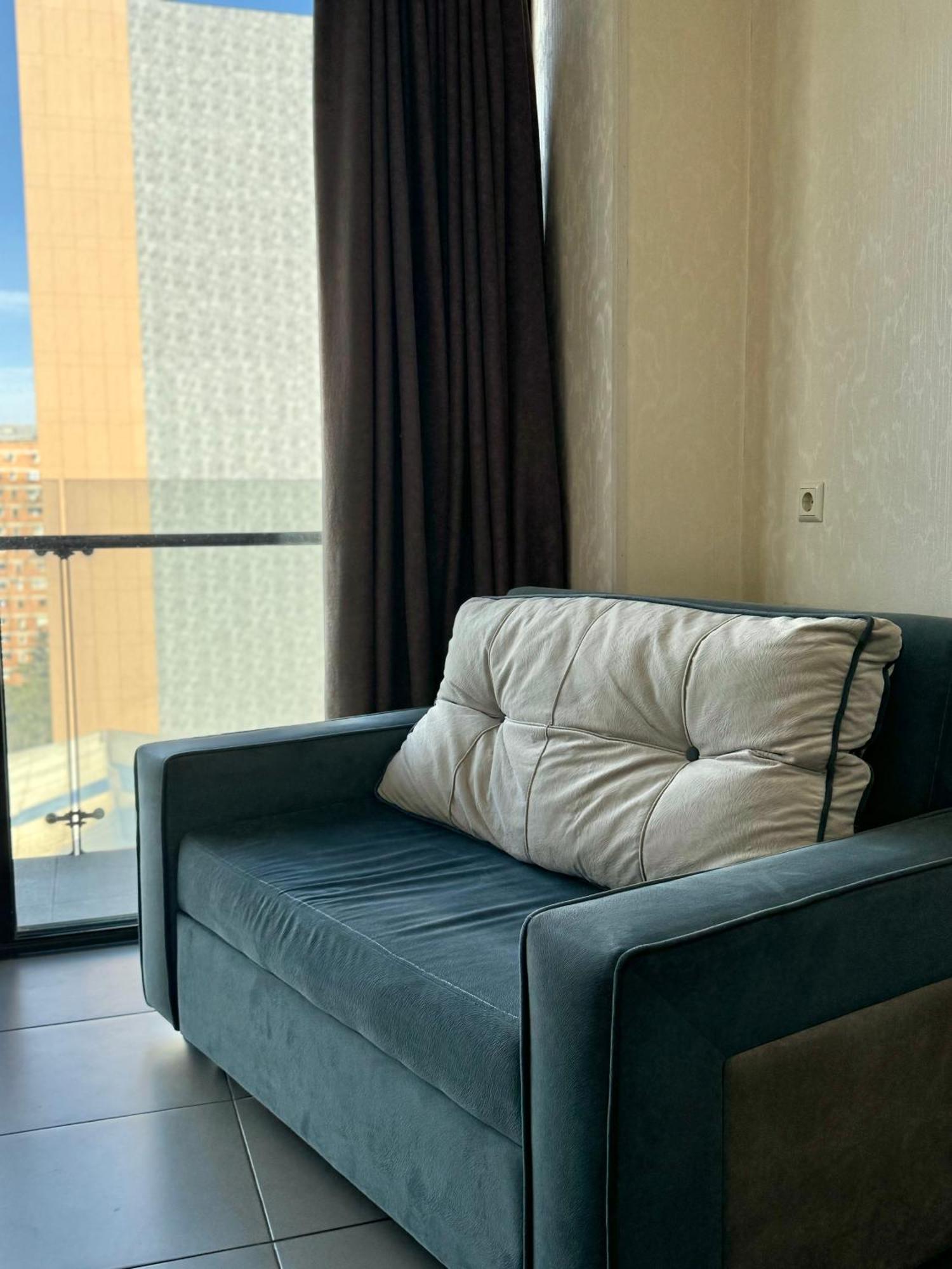 Full Comfort Apartment At Chavchavadze 第比利斯 外观 照片