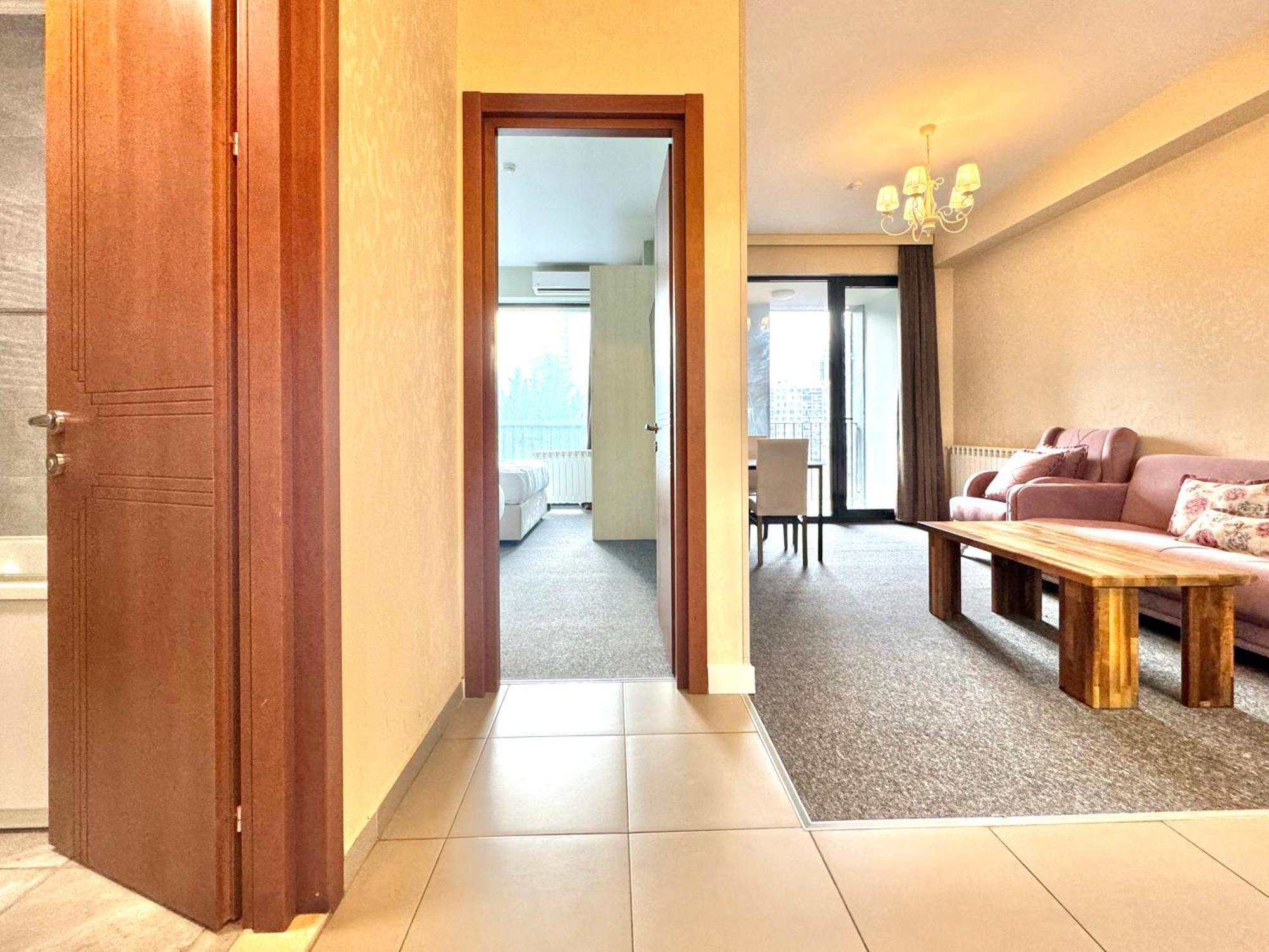 Full Comfort Apartment At Chavchavadze 第比利斯 外观 照片